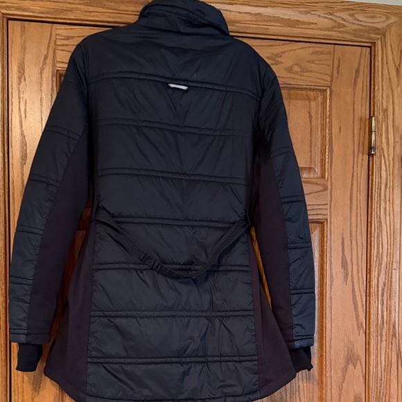 Michael Kors Women's black Puffer Jacket with Belt - Picture 9 of 12